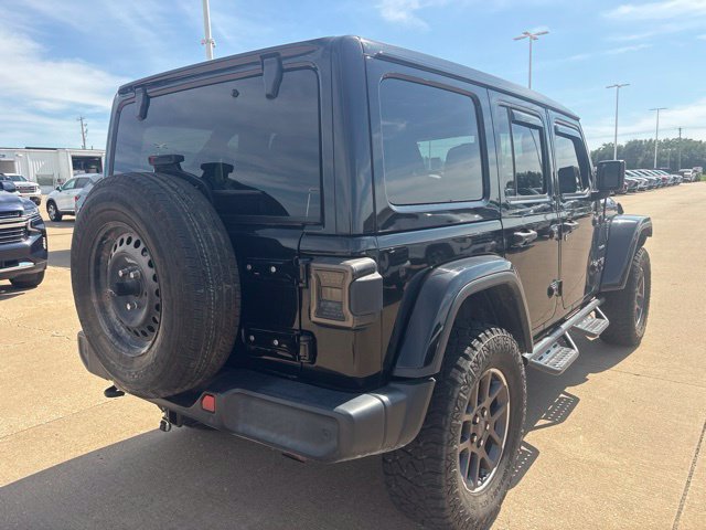 Used 2019 Jeep Wrangler Unlimited Sahara w/ Safety Group AWD/4WD image 3