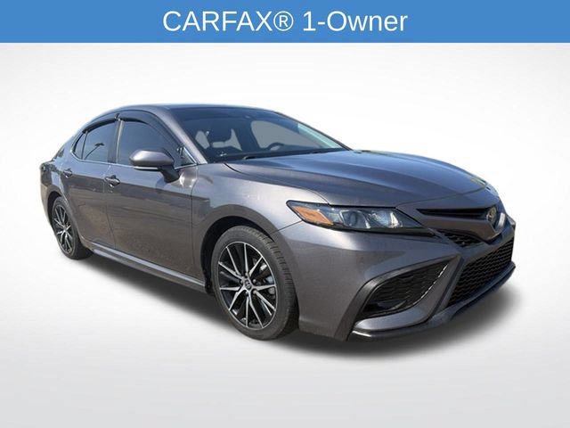 Used 2024 Toyota Camry SE FWD image 2