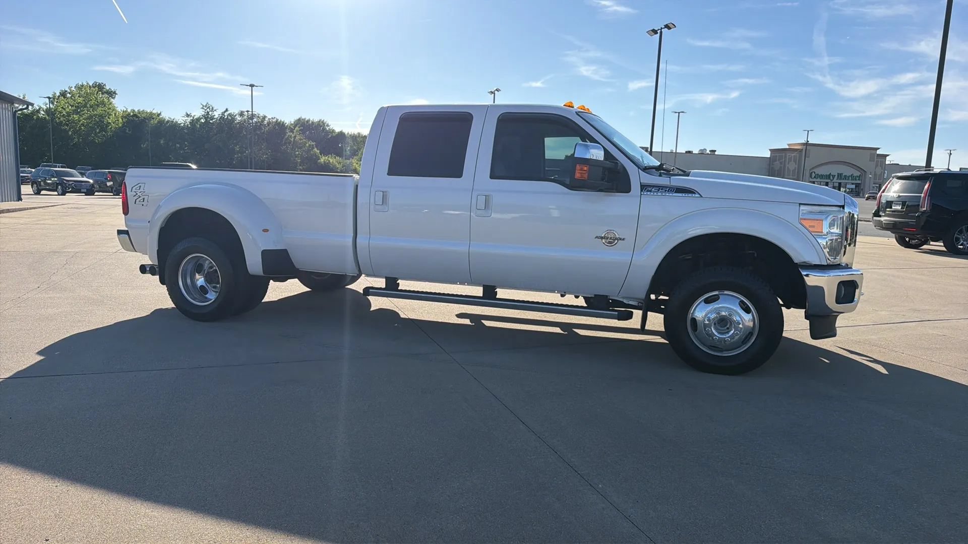 Used 2016 Ford F350 Lariat w/ Lariat Ultimate Package AWD/4WD image 32