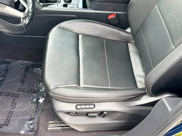 Used 2022 Volkswagen Atlas Cross Sport SEL R-Line AWD/4WD image 19