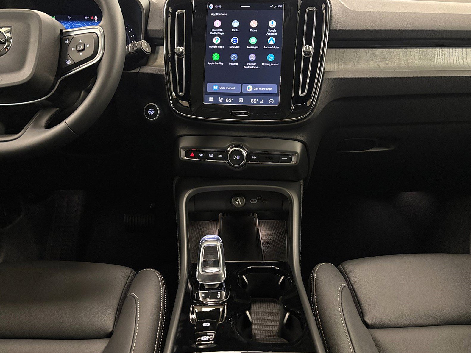 New 2026 Volvo XC40 B5 Ultra w/ Protection Package Premier AWD/4WD image 16