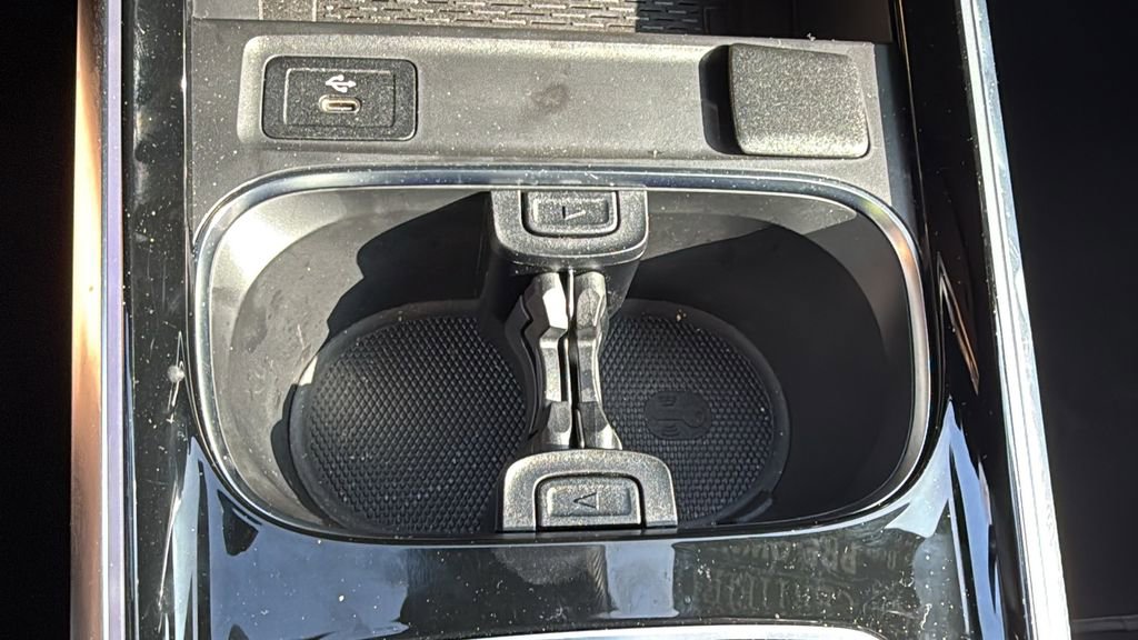 Certified 2024 Mercedes-Benz GLB 250 image 30