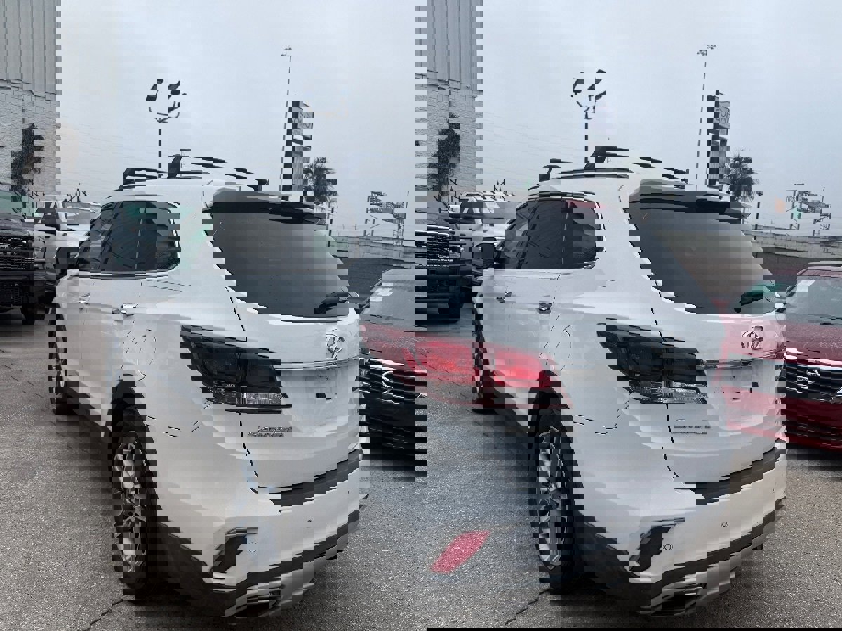 Used 2018 Hyundai Santa Fe SE w/ SE Ultimate Tech Package 03 image 6