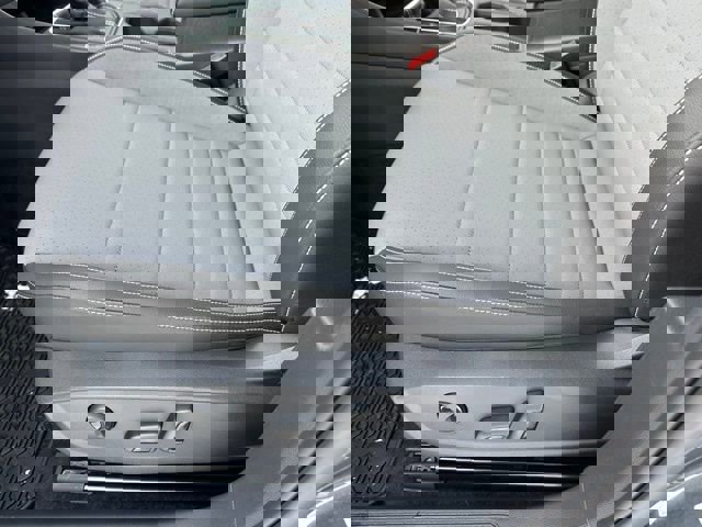 New 2025 Volkswagen Jetta SE image 23