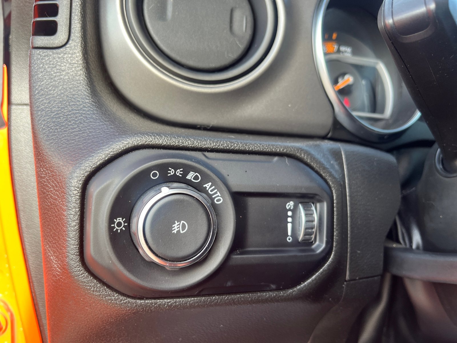 Certified 2023 Jeep Wrangler Sport S image 33