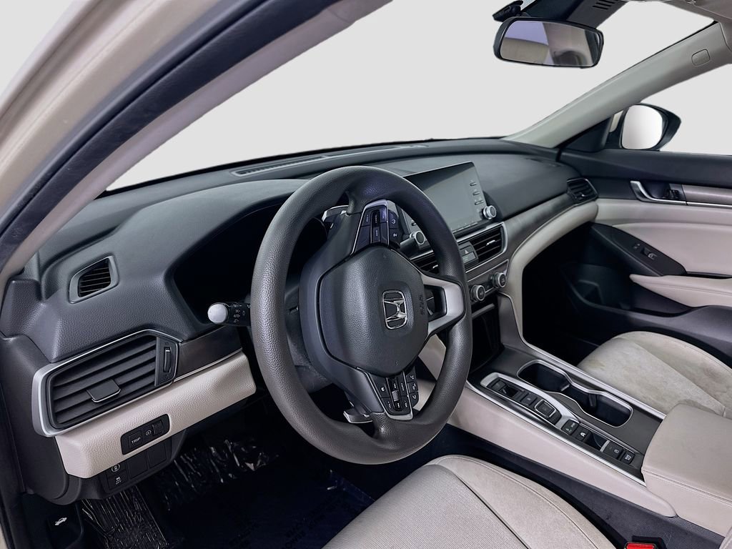 Used 2019 Honda Accord Hybrid image 4