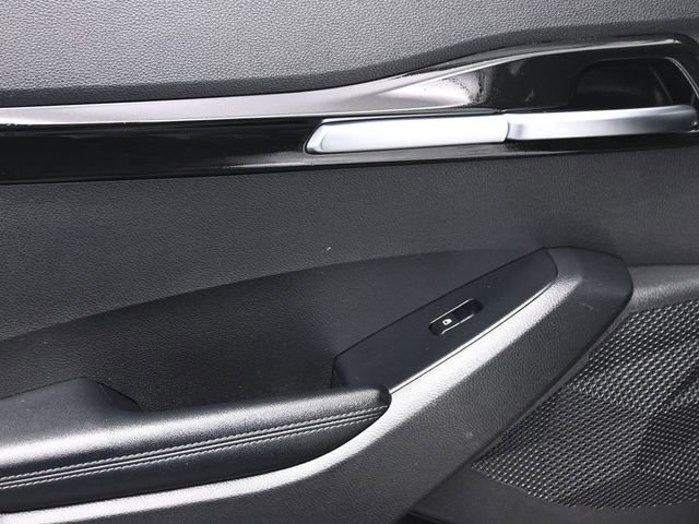 Used 2021 Kia Seltos SX w/ SX Sunroof Package image 11