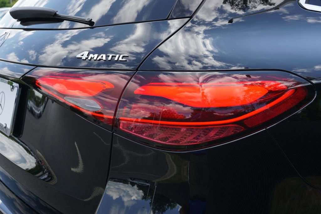 Certified 2025 Mercedes-Benz GLC 300 4MATIC image 15