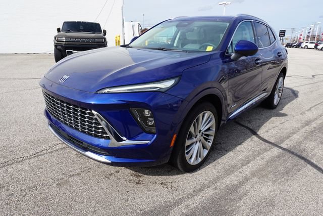Used 2025 Buick Envision Avenir image 9
