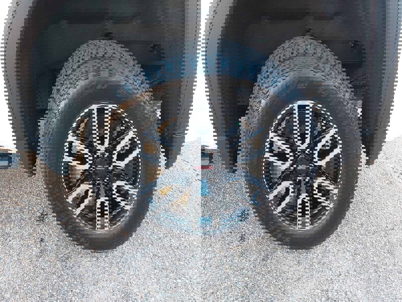 New 2026 GMC Sierra 1500 AT4 w/ Technology Package image 35