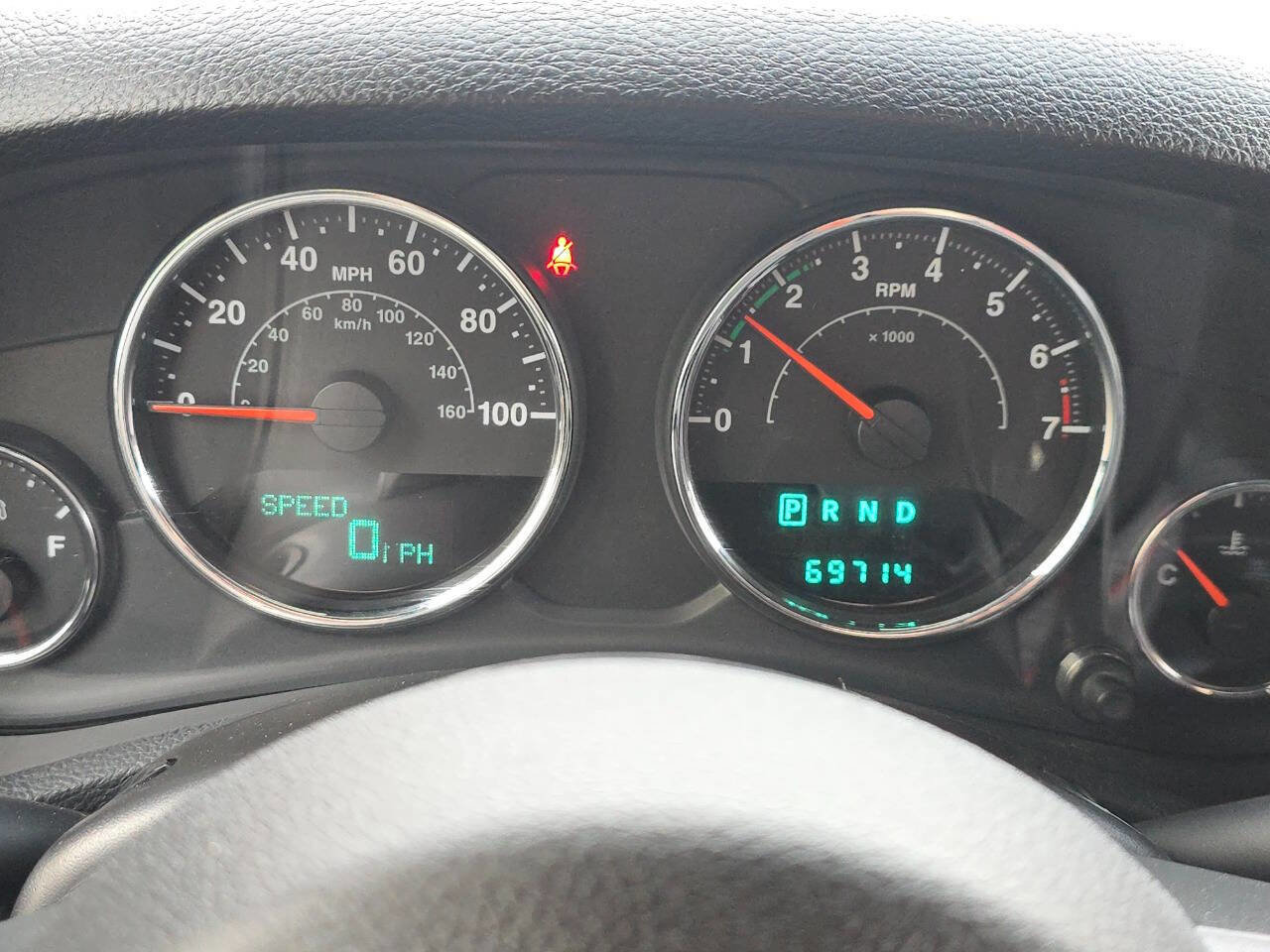 Used 2014 Jeep Wrangler Unlimited Sahara w/ Connectivity Group image 21