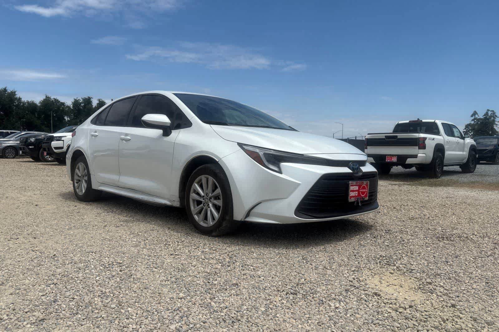 Used 2023 Toyota Corolla LE w/ LE Convenience Package FWD image 10