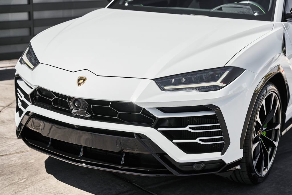 Used 2021 Lamborghini Urus image 5