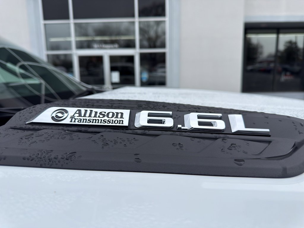 Used 2025 Chevrolet Silverado 2500 Custom w/ Custom Value Package image 11