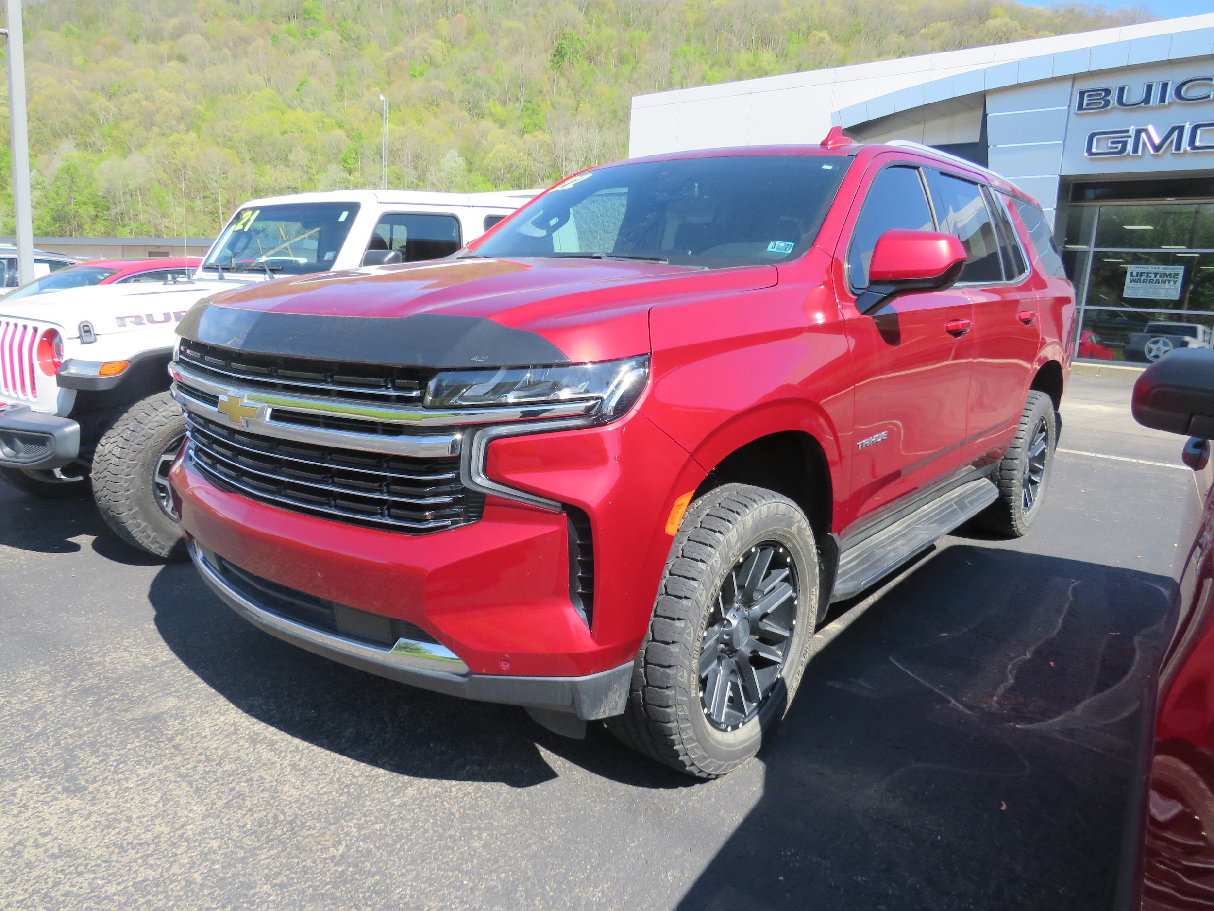 Used 2022 Chevrolet Tahoe LT AWD/4WD image 3