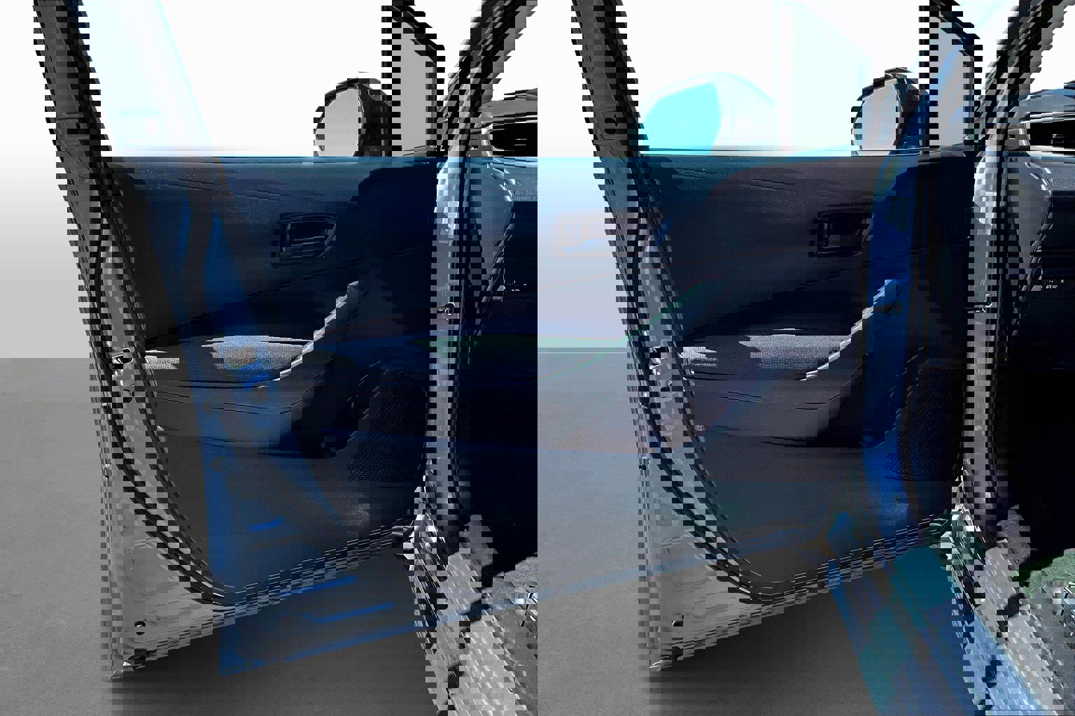 Used 2024 Toyota Corolla LE image 16