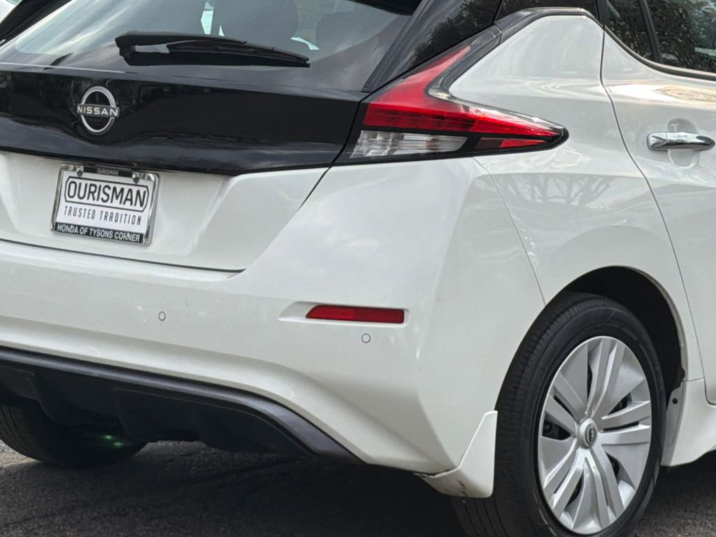 Used 2023 Nissan Leaf S image 7