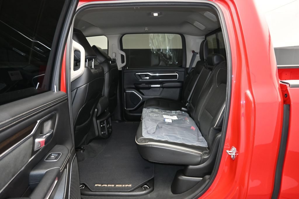 Used 2022 RAM 1500 Laramie AWD/4WD image 13
