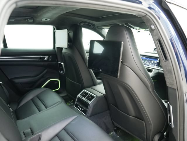 Certified 2023 Porsche Panamera GTS AWD/4WD image 34