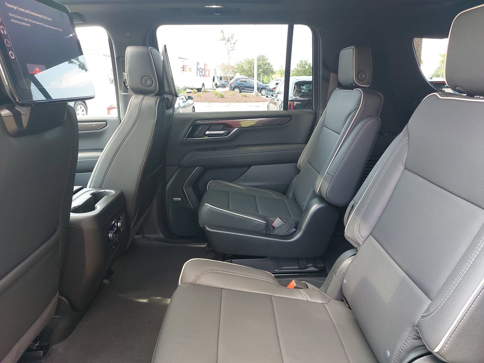 New 2026 GMC Yukon XL Elevation w/ Elevation Premium Package AWD/4WD image 14