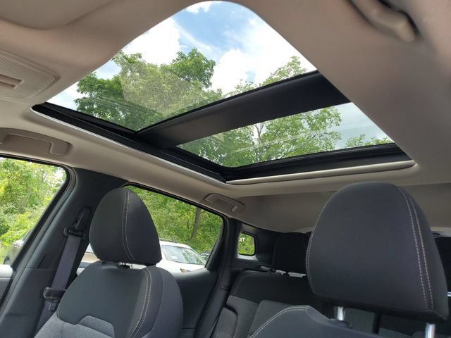 New 2026 Nissan Kicks SV w/ SV Premium Package AWD/4WD image 6