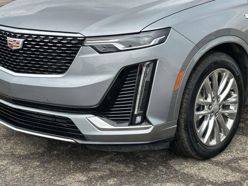 Used 2023 Cadillac XT6 Premium Luxury w/ LPO, Floor Liner Package image 8