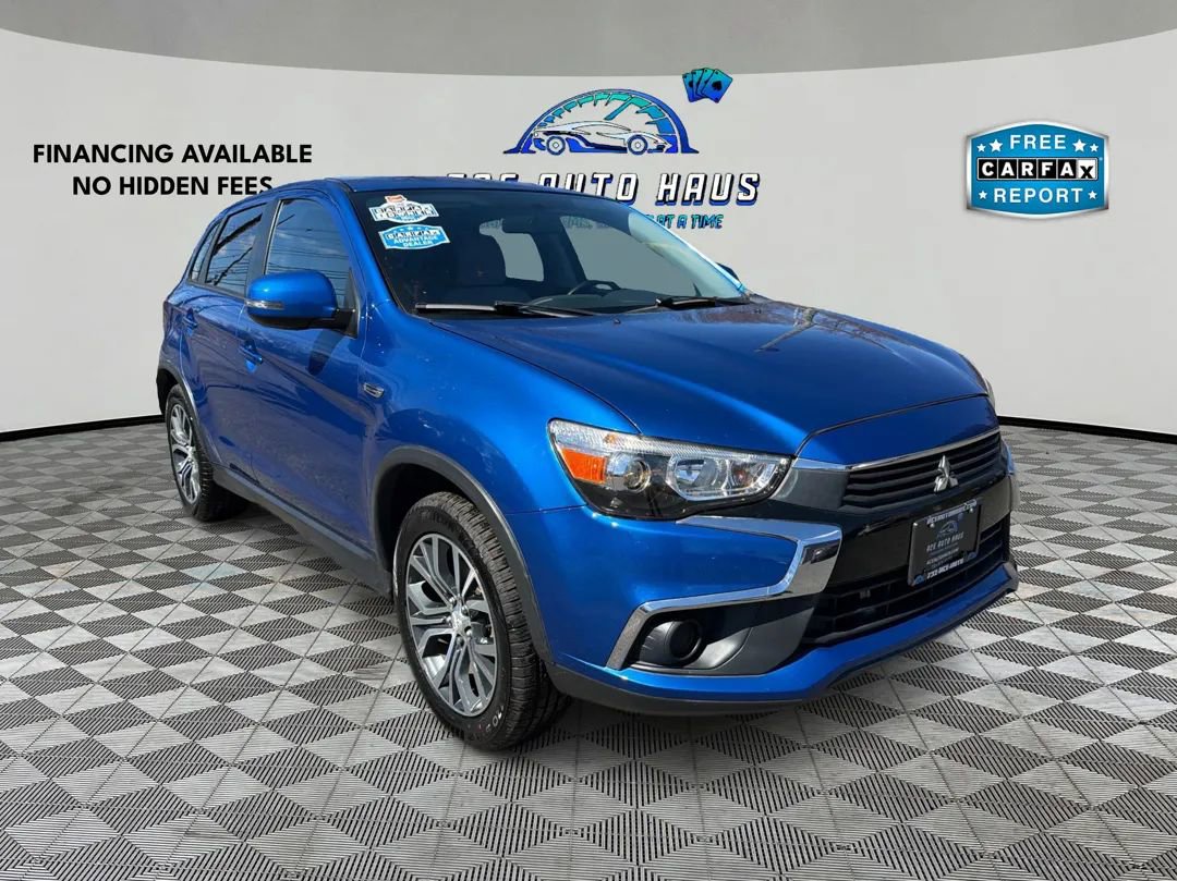 Used 2017 Mitsubishi Outlander Sport ES image 1