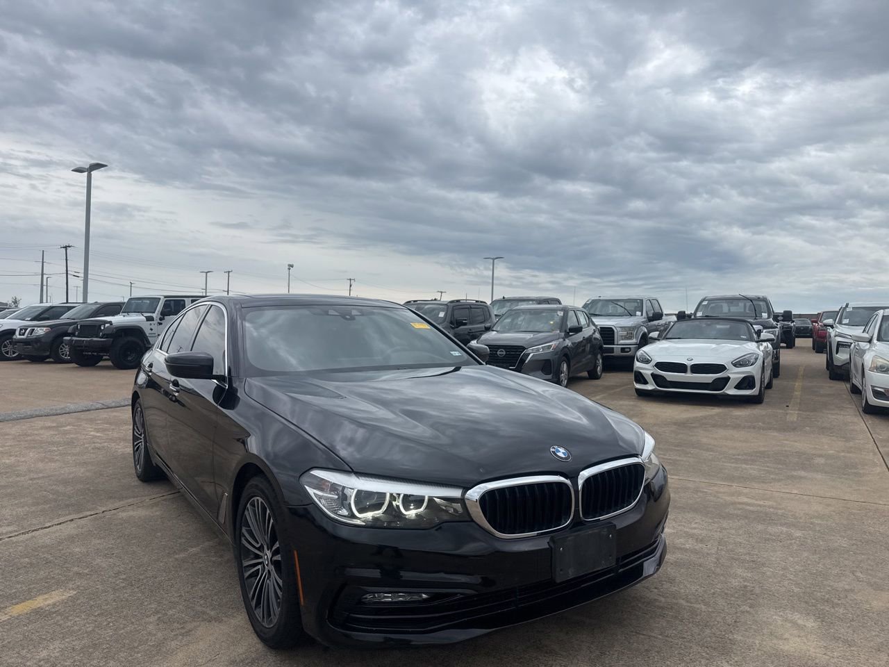 Used 2018 BMW 530i xDrive AWD/4WD image 2