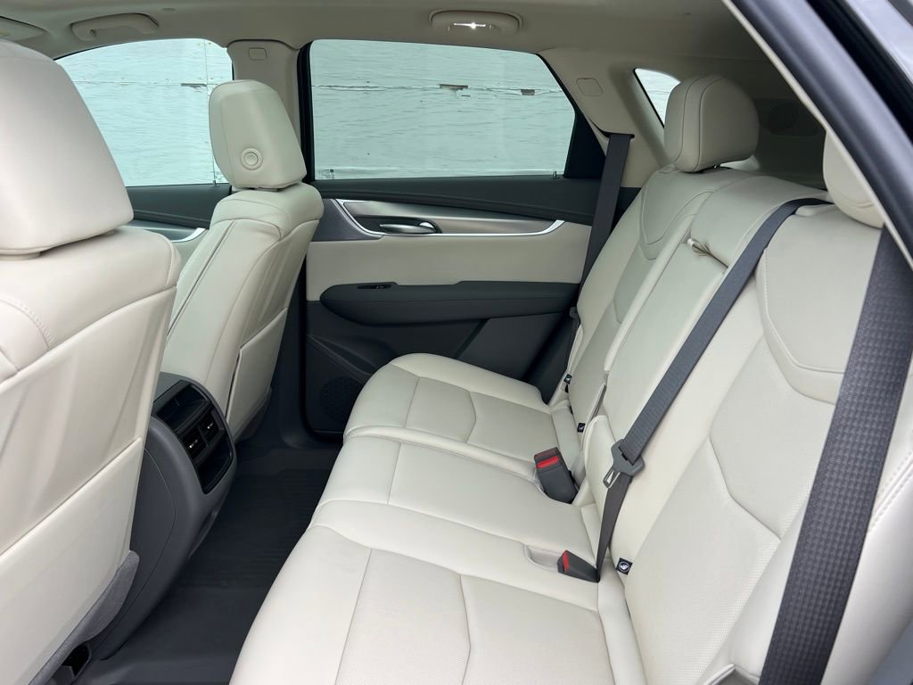 New 2026 Cadillac XT5 Premium Luxury w/ LPO, Floor Liner Package image 16