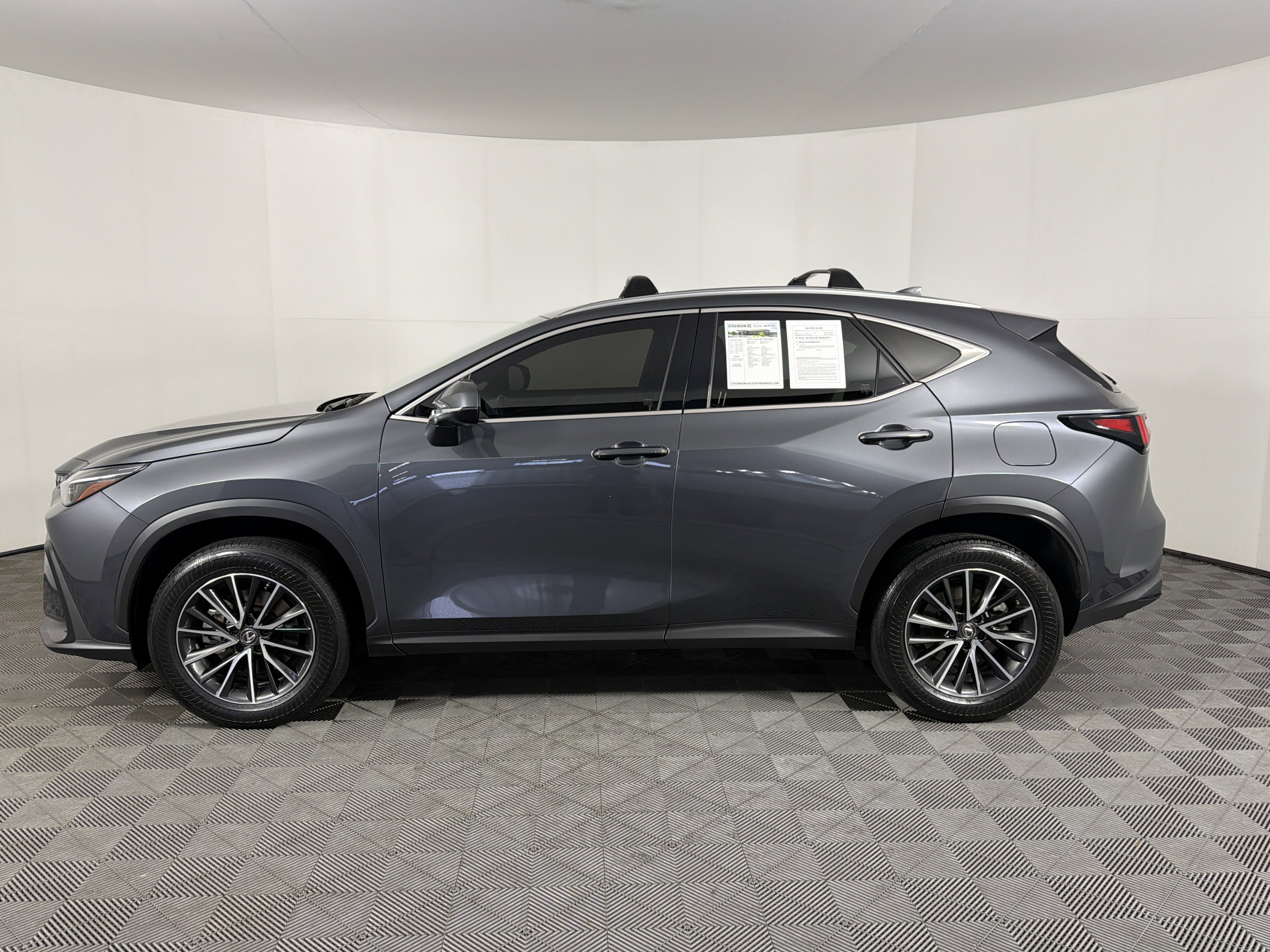 Used 2022 Lexus NX 350h AWD w/ Towing Package (2000 Lbs) image 19