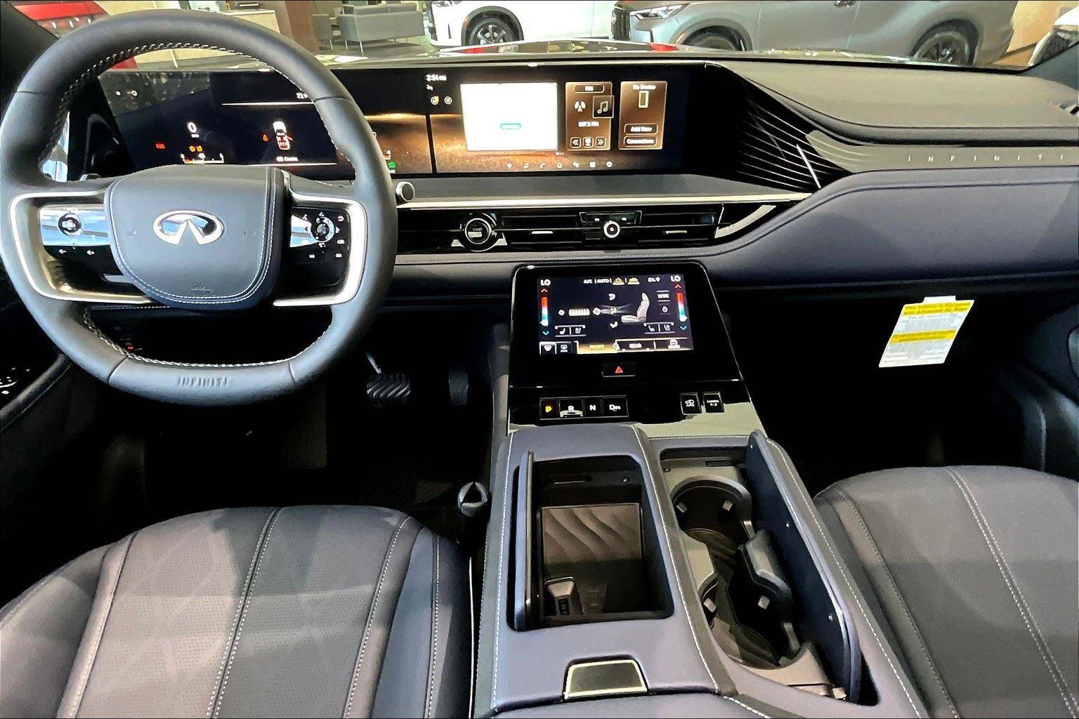 New 2026 INFINITI QX80 4WD image 4