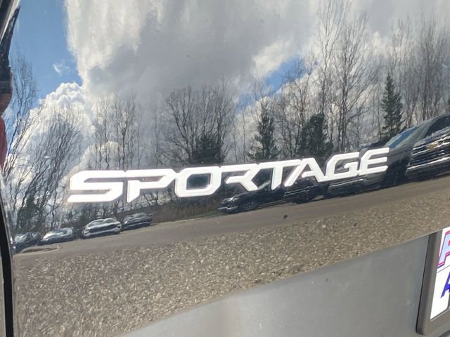 Used 2023 Kia Sportage X-Line w/ X-Line Premium Package image 32
