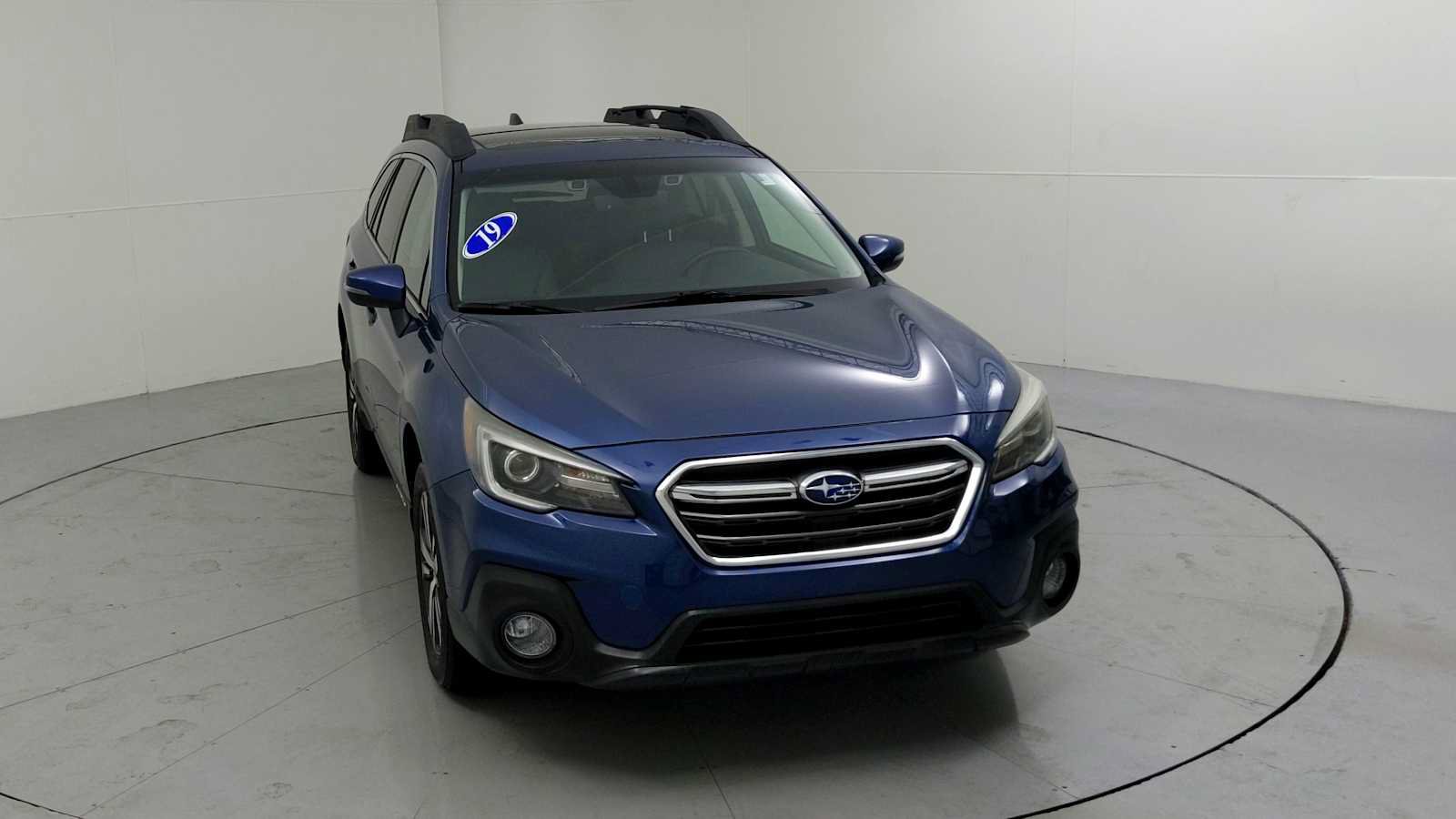 Used 2019 Subaru Outback 2.5i Limited AWD/4WD image 2