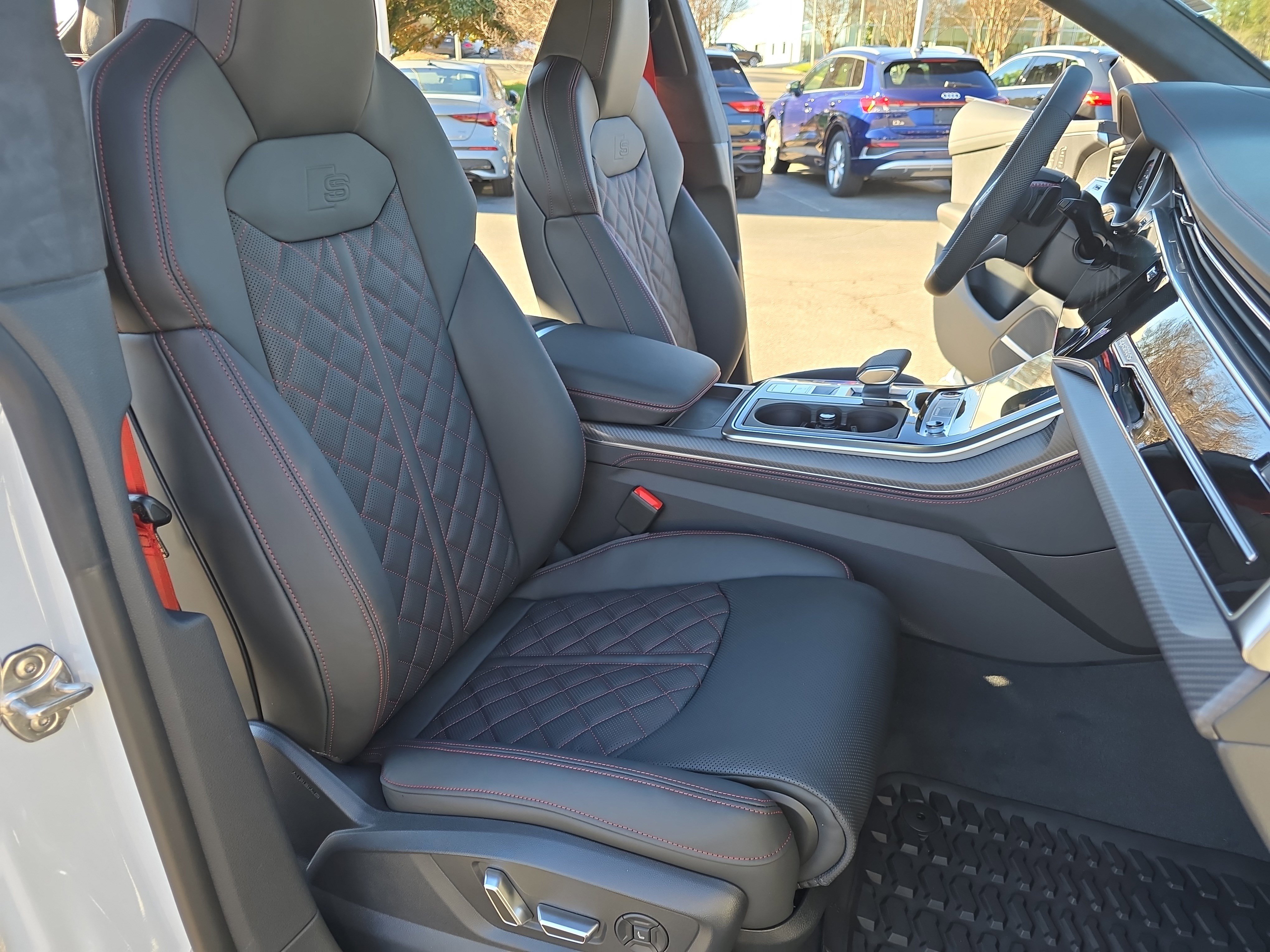 New 2026 Audi SQ8 Prestige image 10