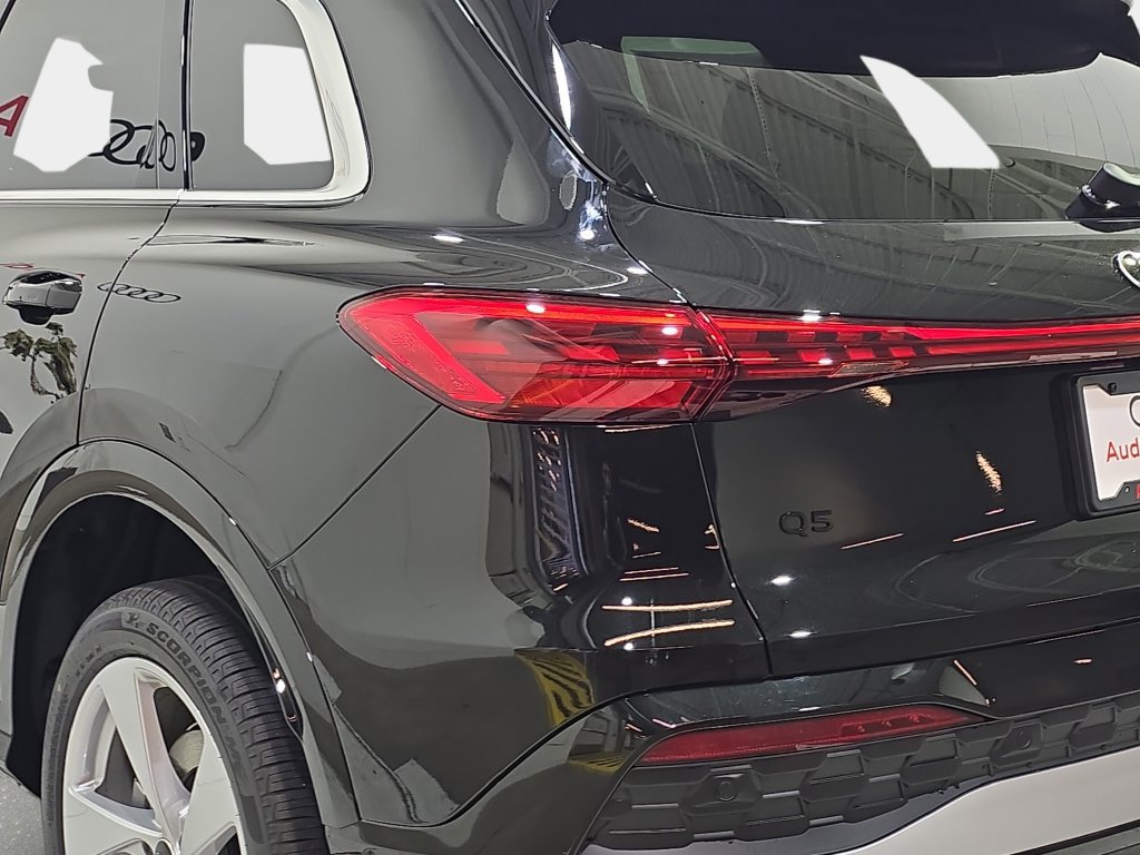 Used 2025 Audi Q5 Premium Plus w/ Premium Plus AWD/4WD image 35