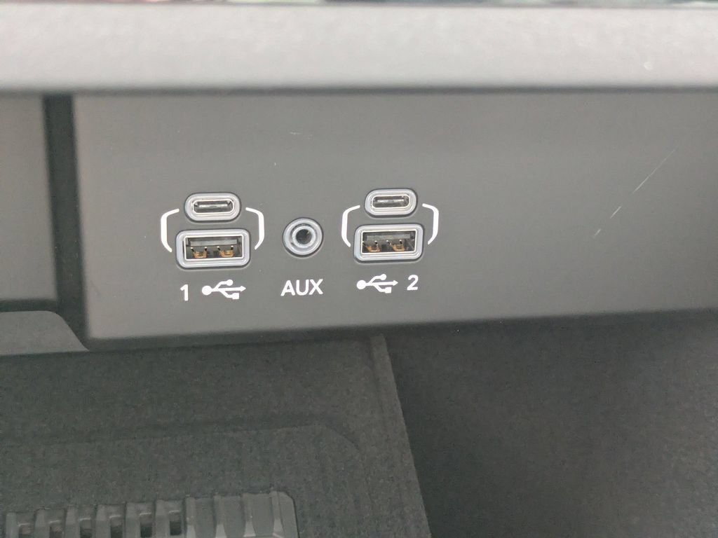 New 2026 Jeep Grand Wagoneer L Limited AWD/4WD image 32