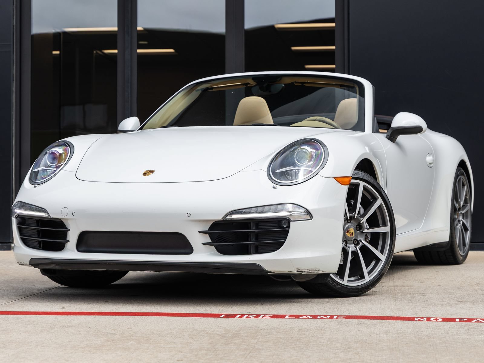 Used 2015 Porsche 911 Carrera RWD video 1