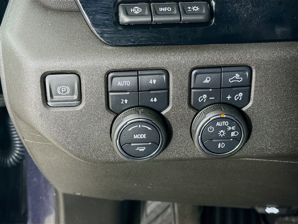 Used 2024 Chevrolet Silverado 3500 LTZ image 10