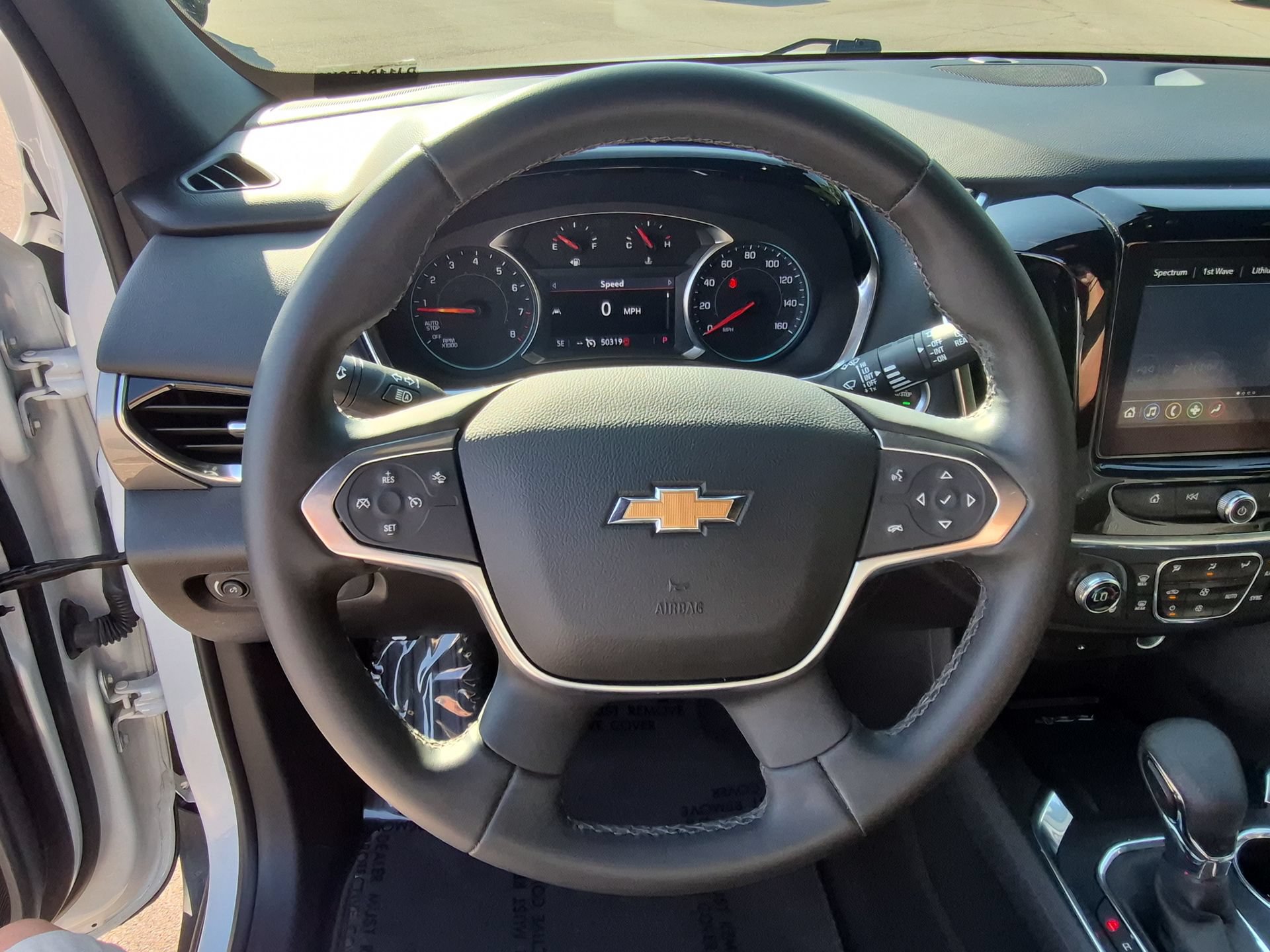 Used 2023 Chevrolet Traverse LT w/ Rear Camera Mirror Package AWD/4WD image 13