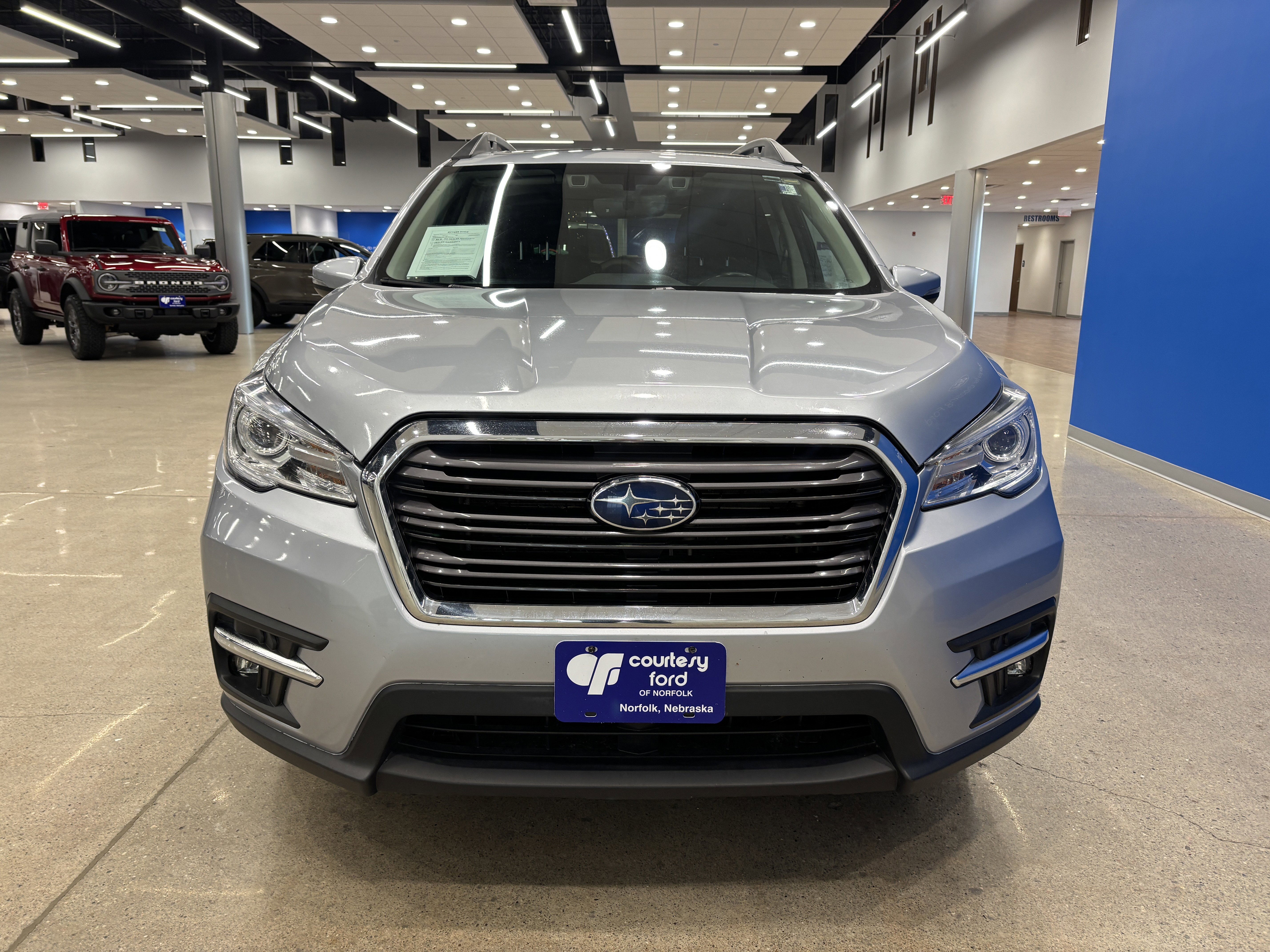 Used 2022 Subaru Ascent Limited w/ Technology Package image 3