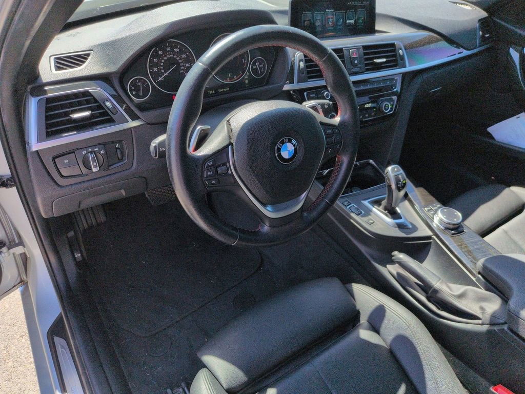 Used 2017 BMW 330i Sedan image 7
