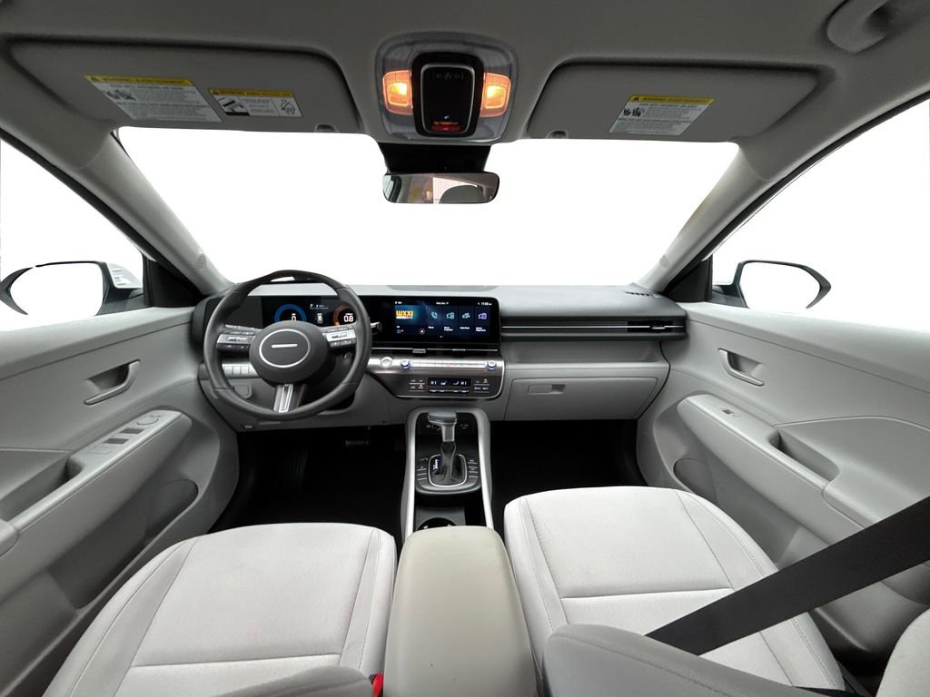 Certified 2025 Hyundai Kona SEL image 17