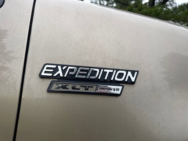 Used 2002 Ford Expedition XLT RWD image 24