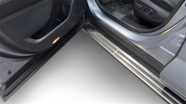 Used 2023 Toyota Highlander XLE image 11