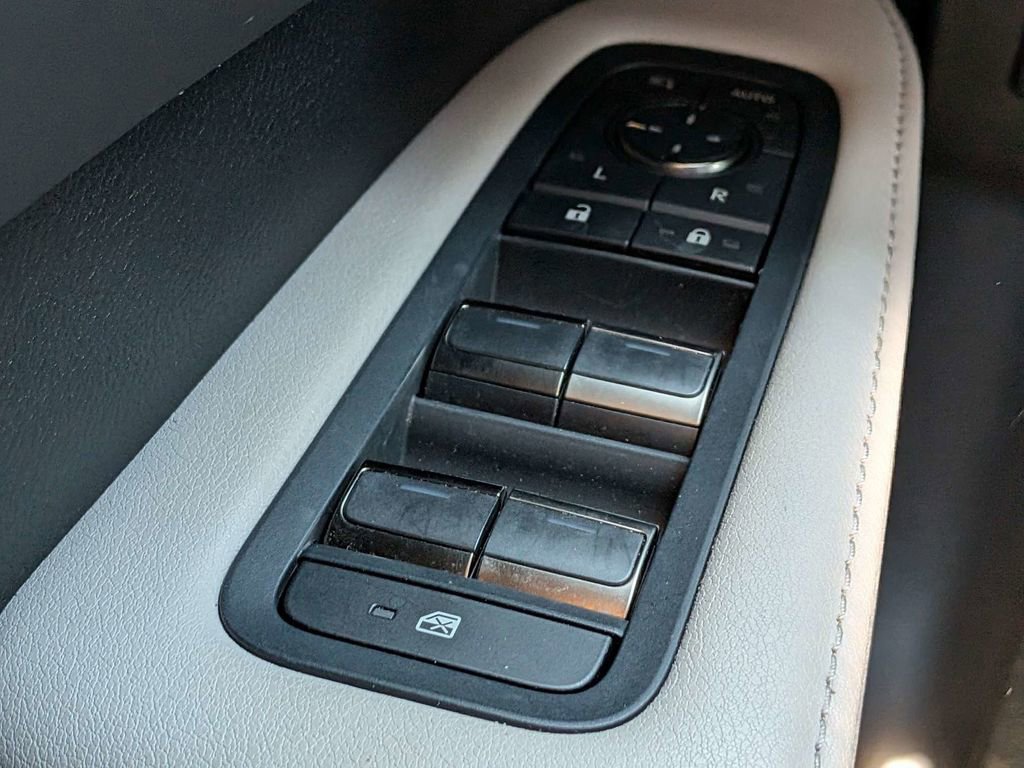Used 2024 Lexus RX 350 Premium w/ Convenience Package FWD image 23
