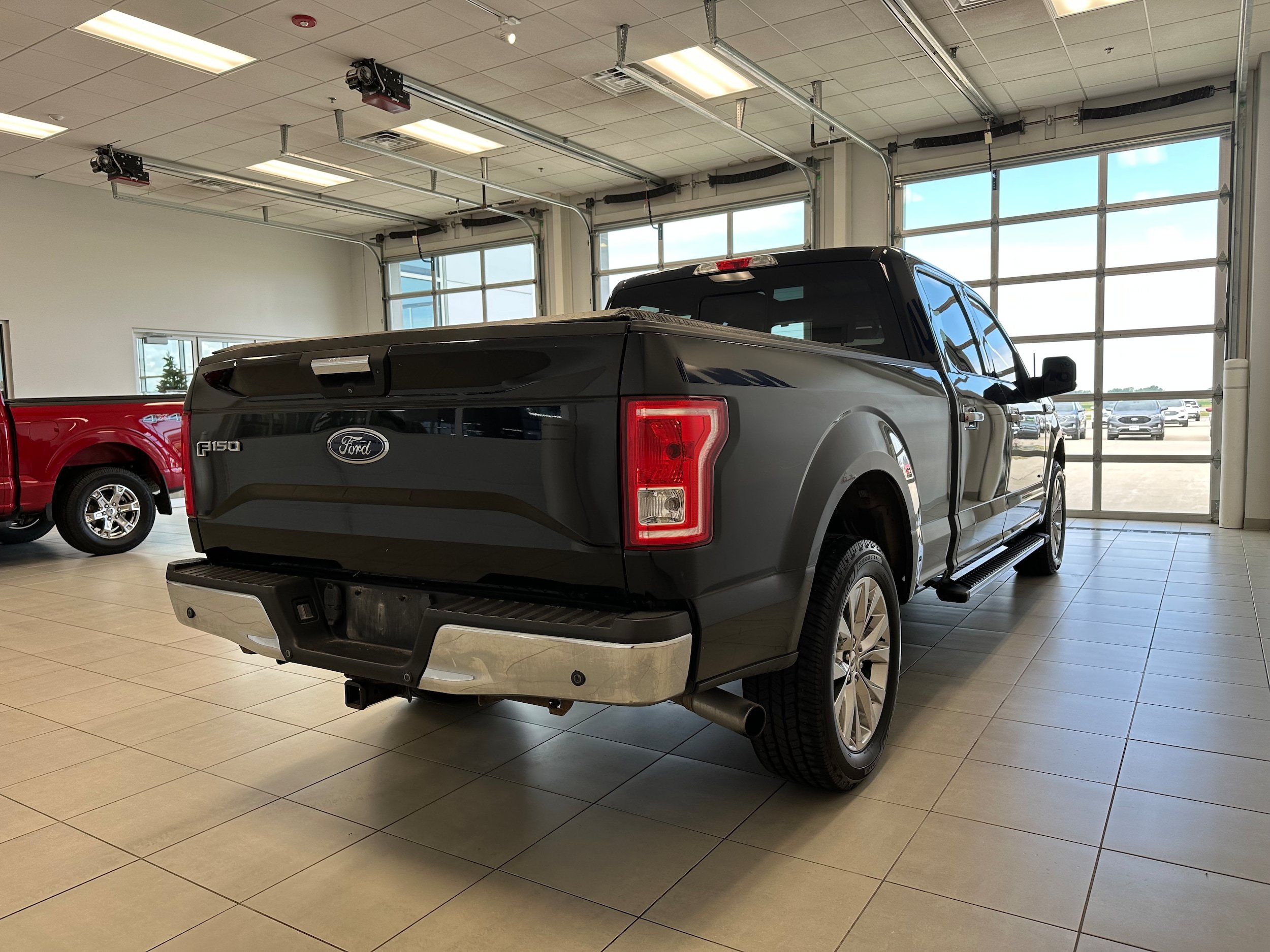 Used 2016 Ford F150 XLT w/ Equipment Group 302A Luxury AWD/4WD image 5