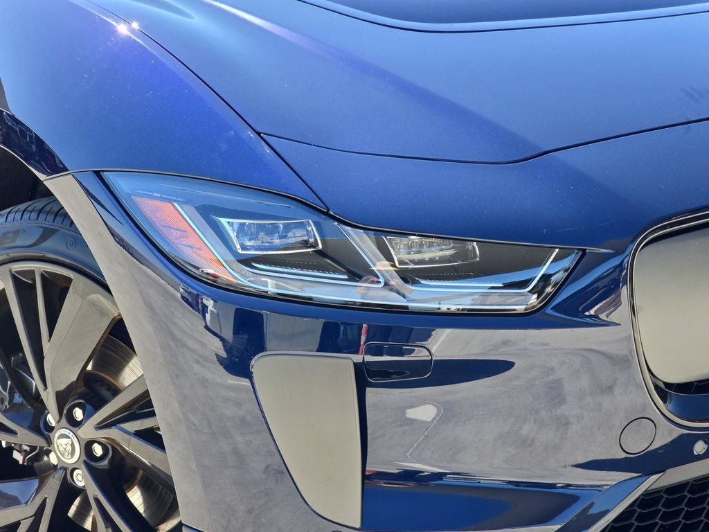 Certified 2024 Jaguar I-PACE R-Dynamic HSE AWD/4WD image 32