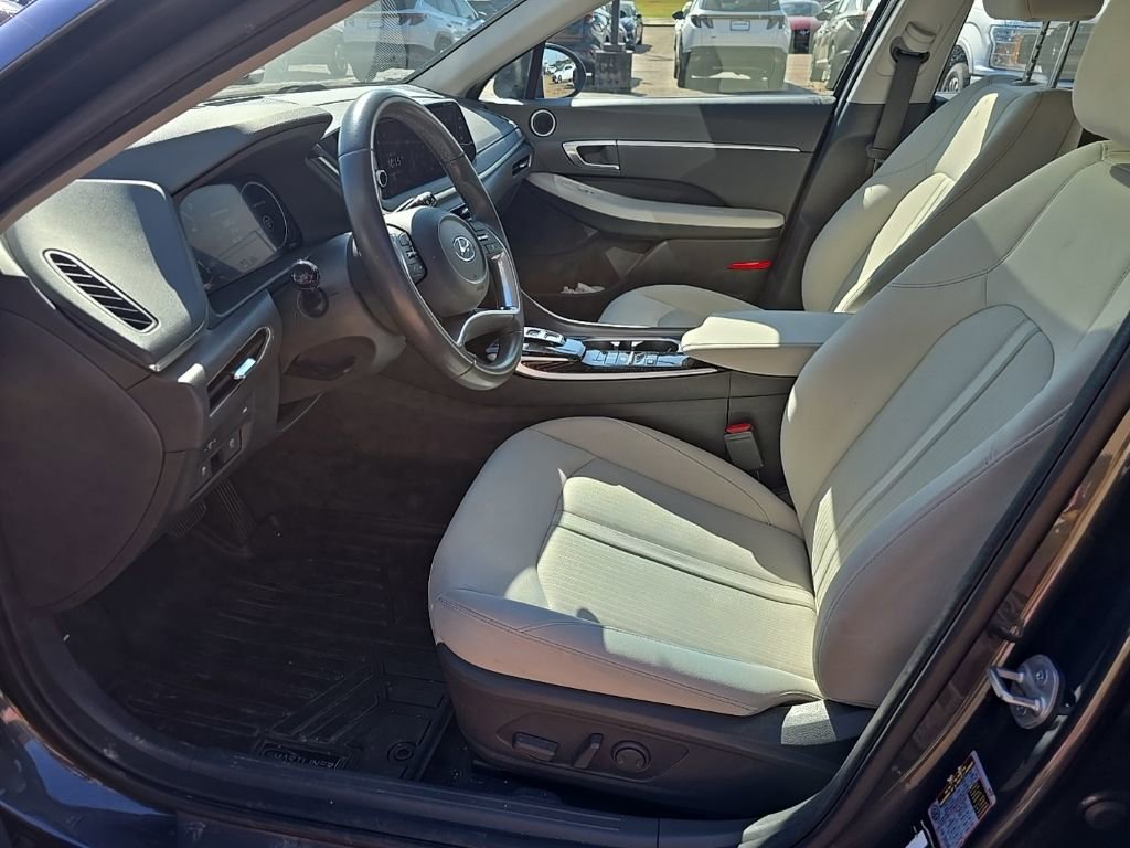 Used 2023 Hyundai Sonata SEL w/ Convenience Package image 9