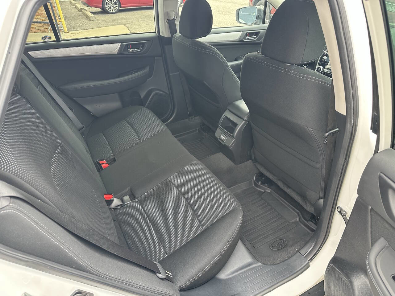 Used 2018 Subaru Outback 2.5i Premium AWD/4WD image 33