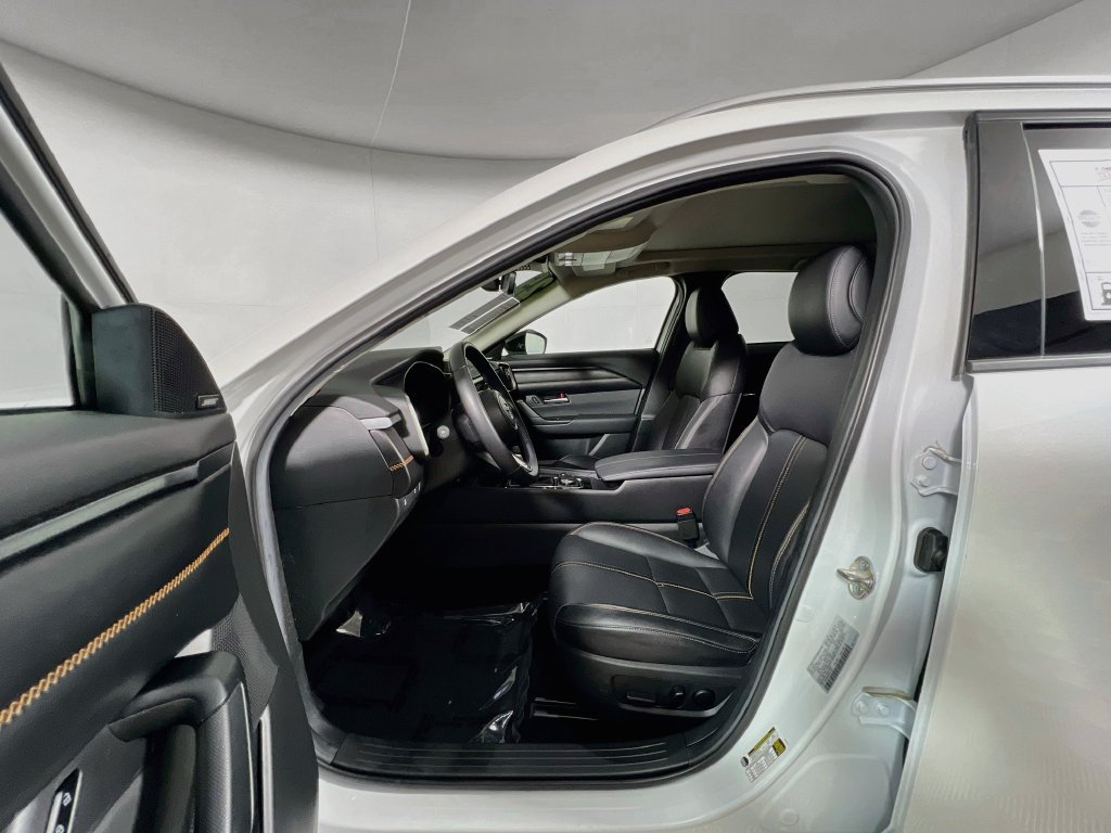 Used 2025 MAZDA CX-50 AWD 2.5 S w/ Premium Plus Pkg image 12